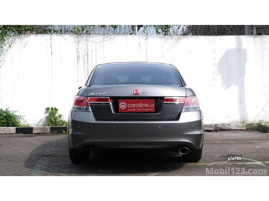 2011 Honda Accord VTi-L Sedan