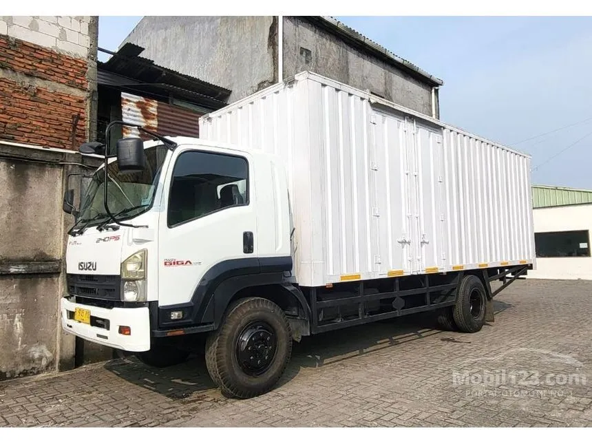 Jual Mobil Isuzu Giga 2016 7.8 di DKI Jakarta Manual Trucks Putih Rp 430.500.000