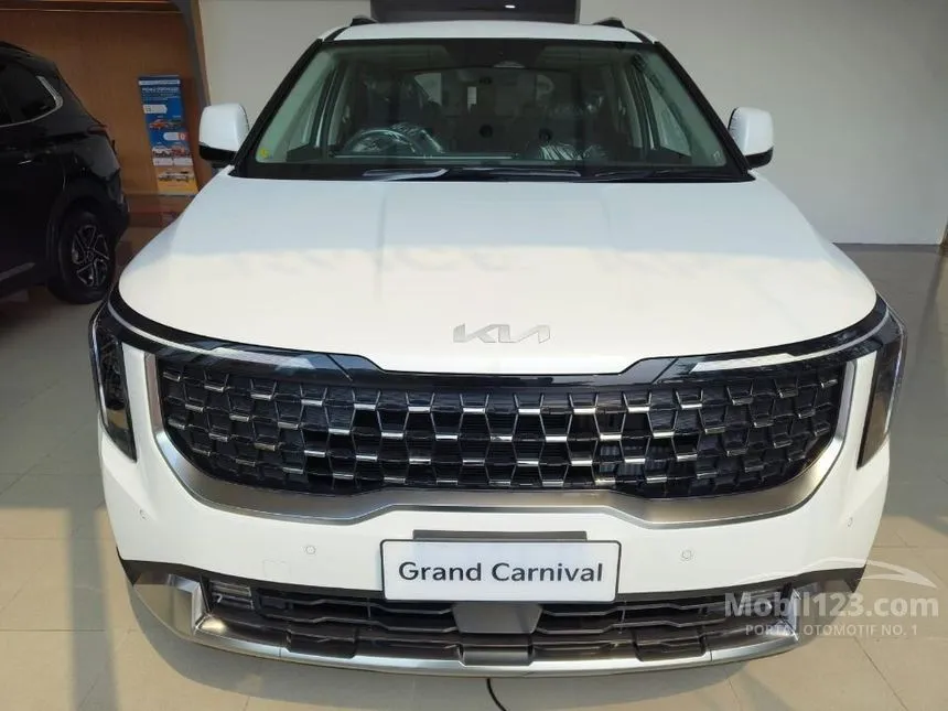 Jual Mobil KIA Carnival 2024 Dynamic CRDi 2.2 di DKI Jakarta Automatic MPV Putih Rp 960.000.000