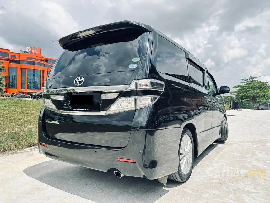 2012 Toyota Vellfire Z MPV