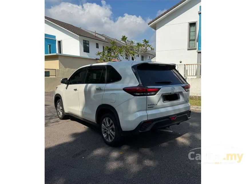 2024 Toyota Innova Zenix V Hybrid MPV