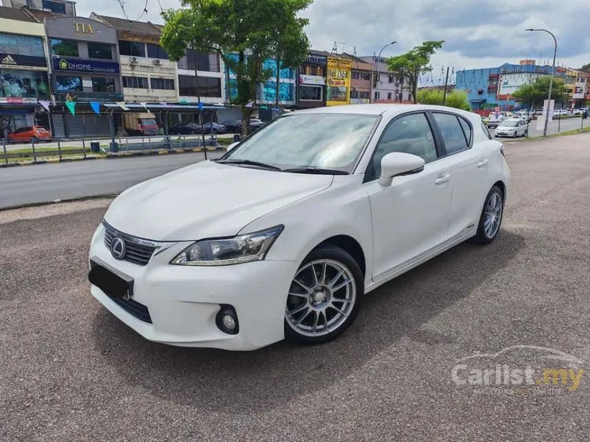 2011 Lexus CT 200h Hatchback