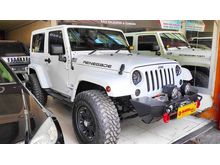 2011 Jeep Wrangler Sahara 3.8 AT - 2 pintu LOW KM