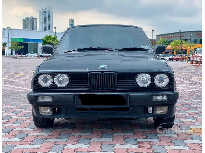 1990 BMW 318i Sedan