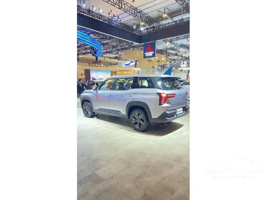 2025 Mitsubishi Destinator GLS SUV