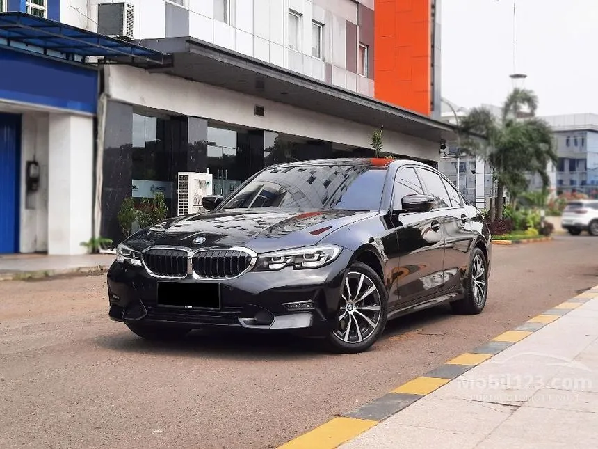 Jual Mobil BMW 320i 2021 Dynamic 2.0 di DKI Jakarta Automatic Sedan Hitam Rp 655.000.000