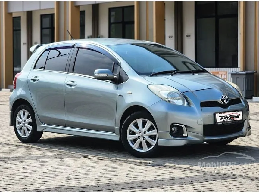 2012 Toyota Yaris E Hatchback
