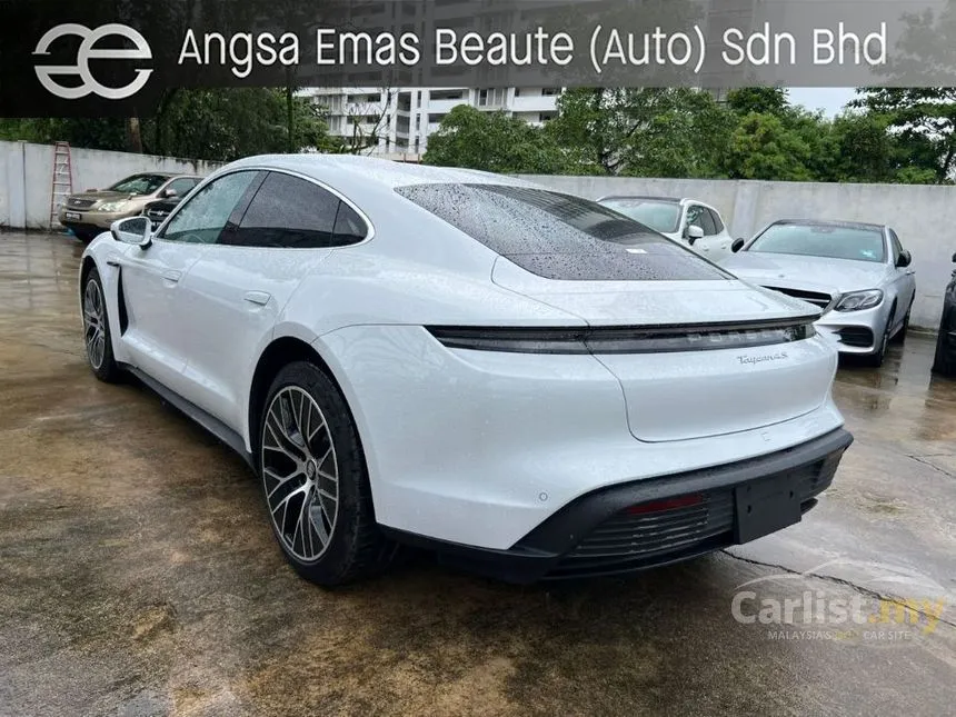 2021 Porsche Taycan 4S Sedan