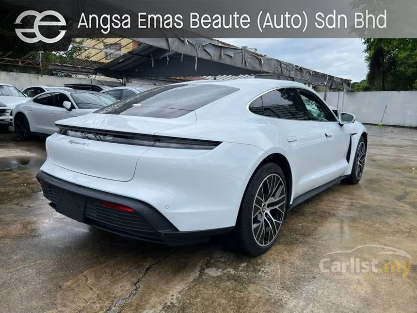 2021 Porsche Taycan 4S Sedan