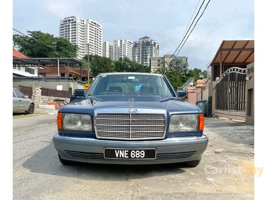 1988 Mercedes-Benz 300SEL Sedan