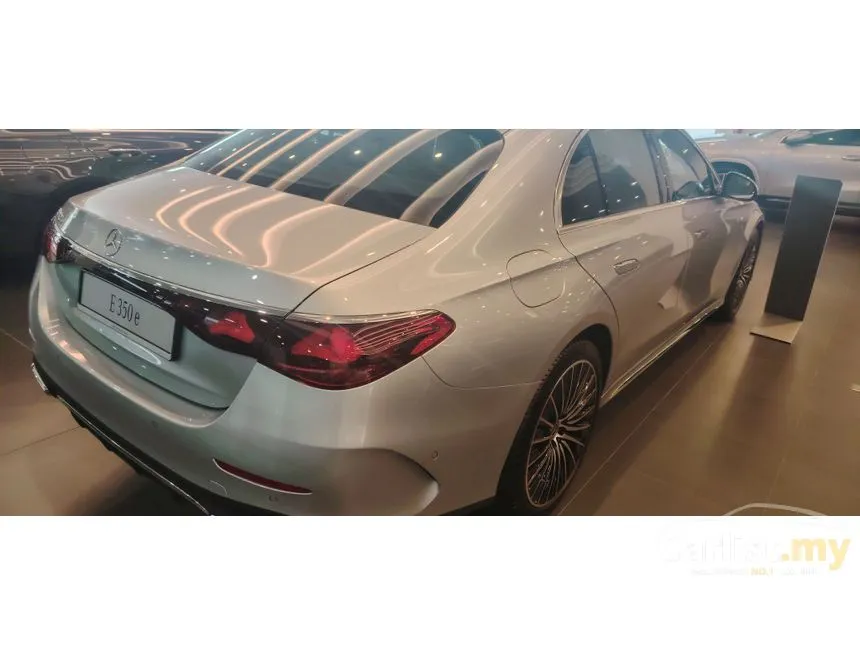 2025 Mercedes-Benz E350e AMG Line Sedan