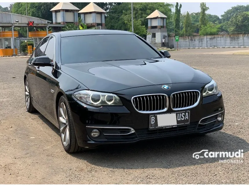 2016 BMW 520i Luxury Sedan