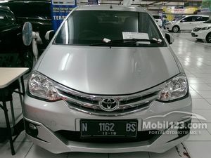 Toyota Etios Valco Mobil Bekas Baru dijual di Surabaya 