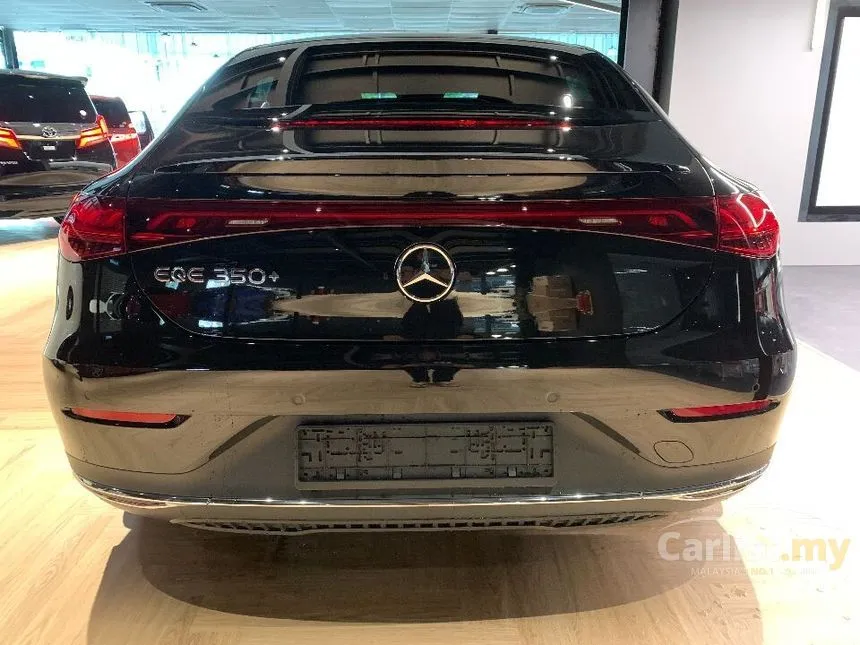 2022 Mercedes-Benz EQE 350+ Exclusive Luxury Sedan