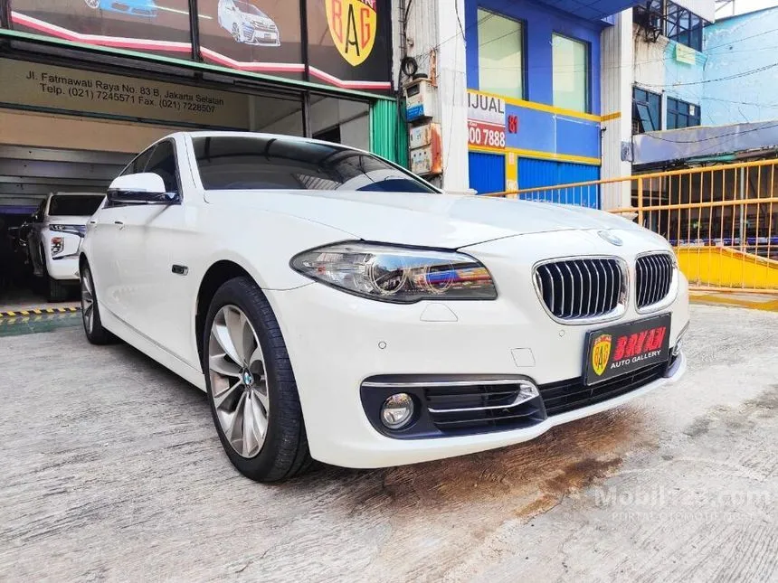 Jual Mobil BMW 520i 2014 Modern 2.0 di DKI Jakarta Automatic Sedan Putih Rp 309.000.000