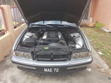 BMW E38 740i V8