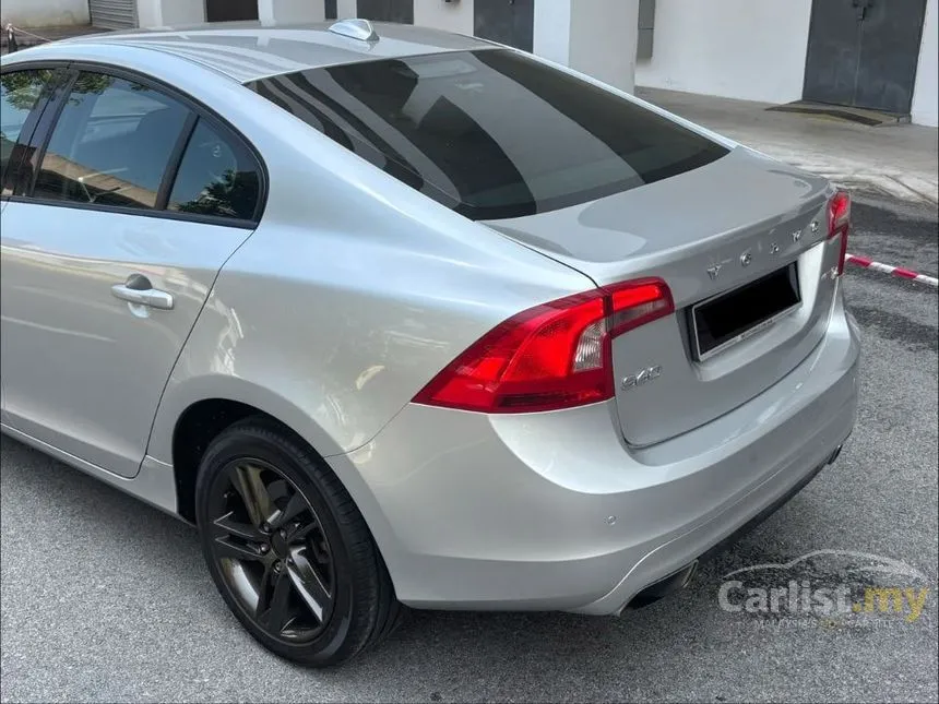 2016 Volvo S60 T6 Drive-E Sedan