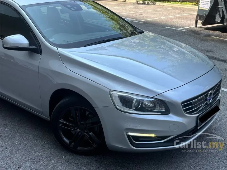 2016 Volvo S60 T6 Drive-E Sedan