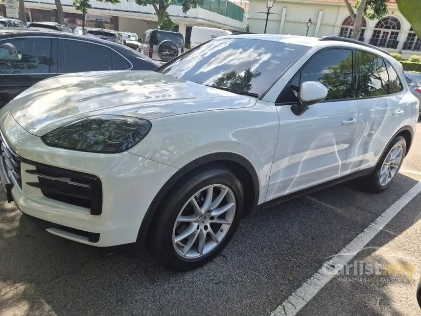 2025 Porsche Cayenne SUV