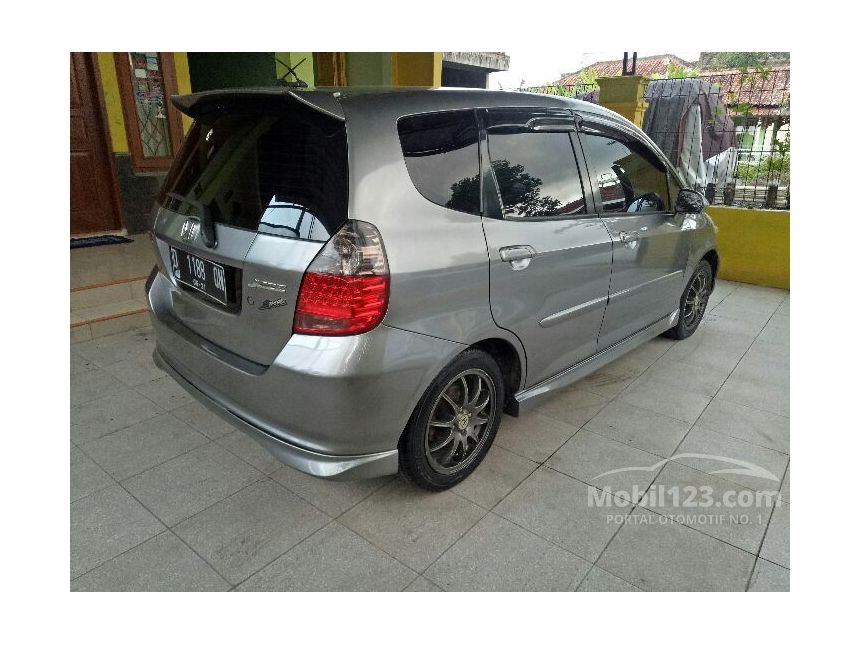 Jual Mobil  Honda Jazz  2006  VTEC  1 5 di Jawa Tengah Manual 