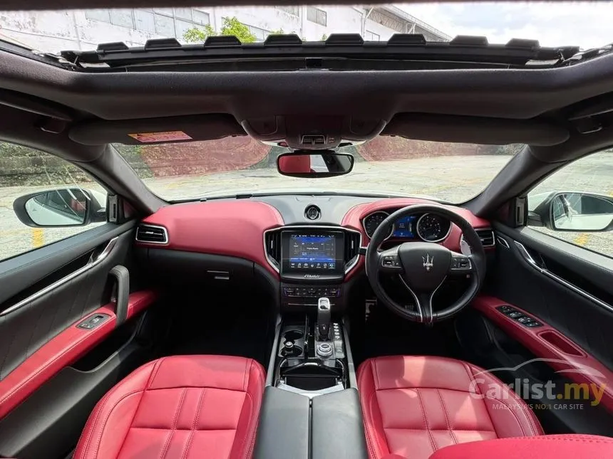 2019 Maserati Ghibli Sedan