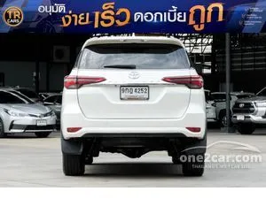 2021 Toyota FORTUNER 2.4 V SUV