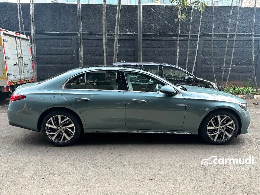 2025 Mercedes-Benz E200 Exclusive Line Sedan