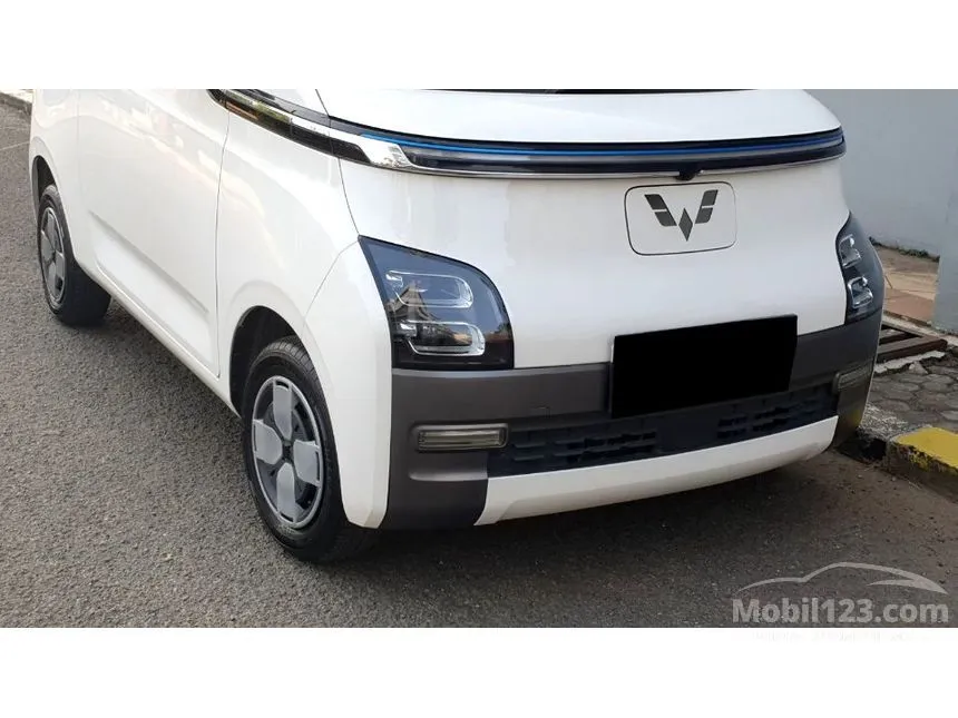 2023 Wuling Air EV Long Range Hatchback