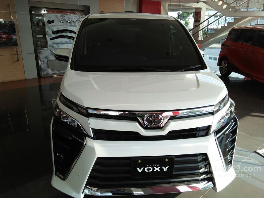 Jual Mobil Toyota Voxy 2017 2.0 di Jawa Barat Automatic 