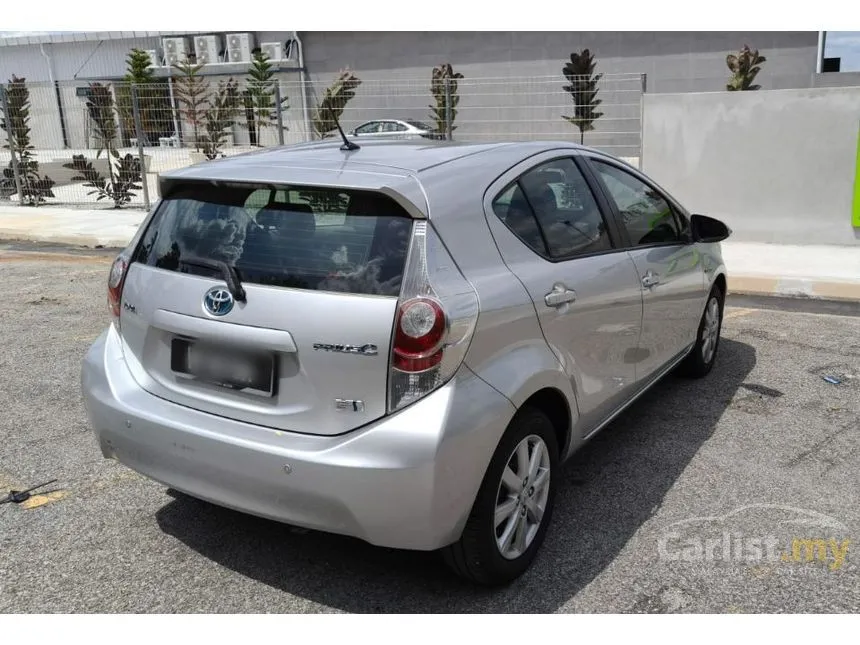 2013 Toyota Prius C Hybrid Hatchback
