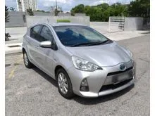 2013 Toyota Prius C 1.5 Hybrid Hatchback (A) FULL SERVICE TOYOTA 1 CAREFULL LADY OWNER ONLY