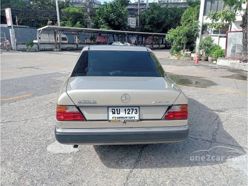 1992 Mercedes-Benz 230E Sedan