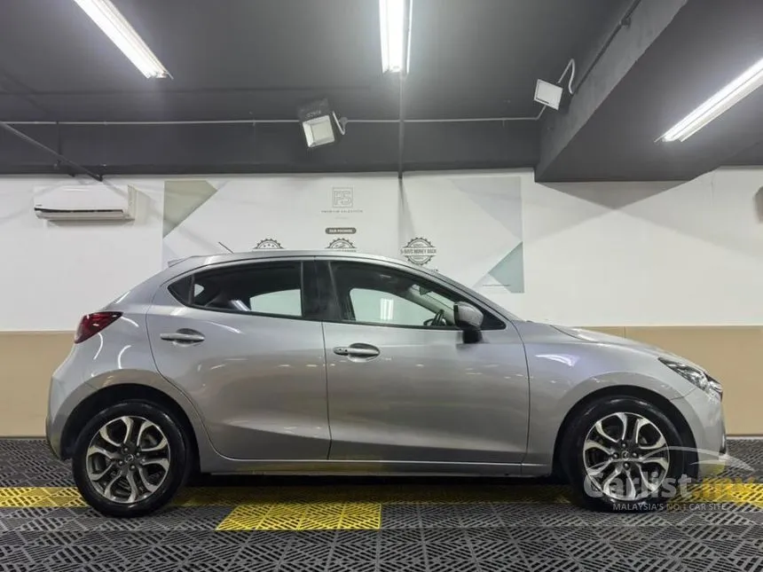 2015 Mazda 2 SKYACTIV-G Hatchback