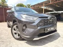 2020 Toyota RAV4 2.5 SUV , 38K LOW MILEAGE , FULL SERVICE RECORD TOYOTA , 1 YEAR WARRANTY , APPLE CAR PLAY / ANDROID AUTO , POWER BOOT ** 1 OWNER **