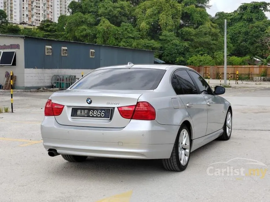 2012 BMW 320i Executive Sedan