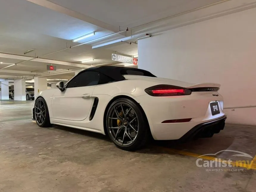 2021 Porsche 718 Spyder Convertible