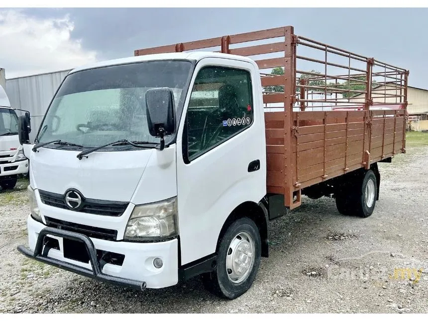 2012 Hino 300 Series XZU720R-HKFRL3 Lorry