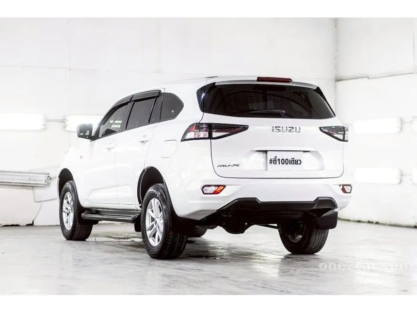 2022 Isuzu MU-X Active SUV
