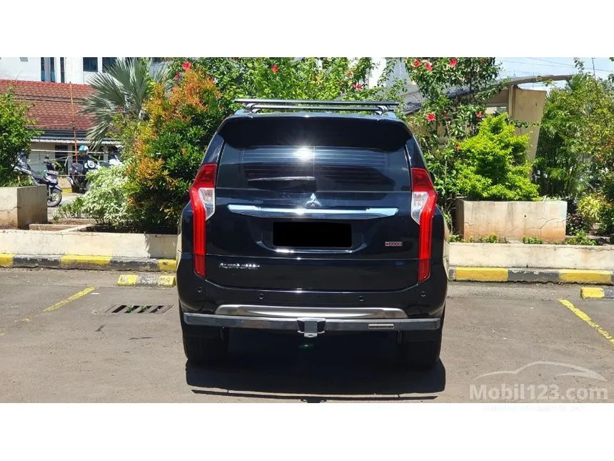 2018 Mitsubishi Pajero Sport Dakar 4X2 SUV