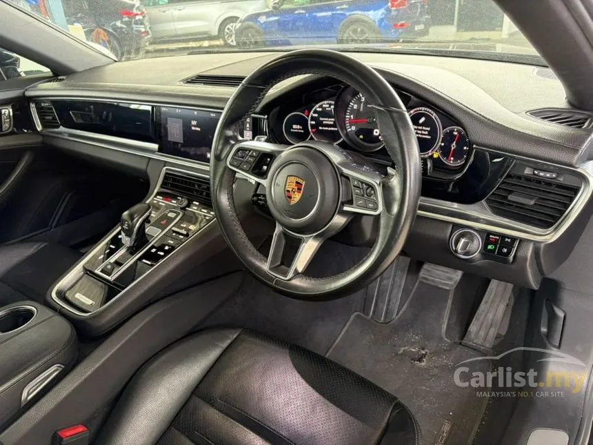 2018 Porsche Panamera Hatchback