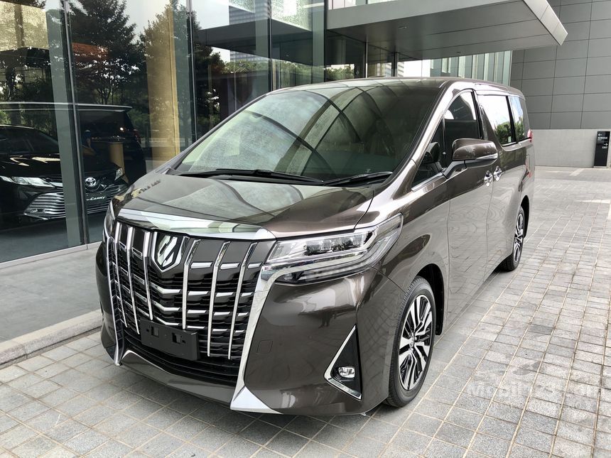 Toyota alphard 2020 года