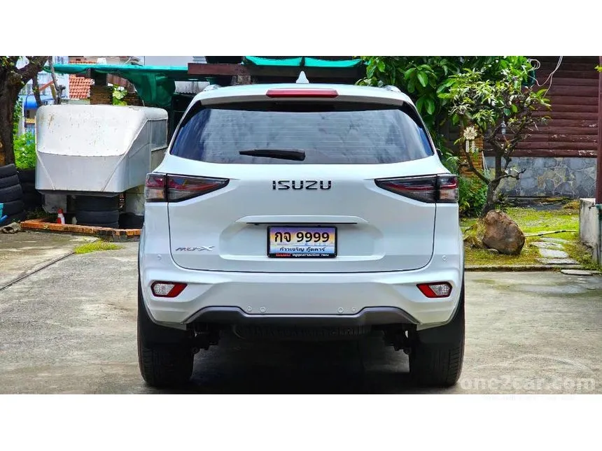 2024 Isuzu MU-X Elegant SUV