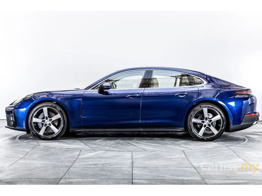 2024 Porsche Panamera Hatchback