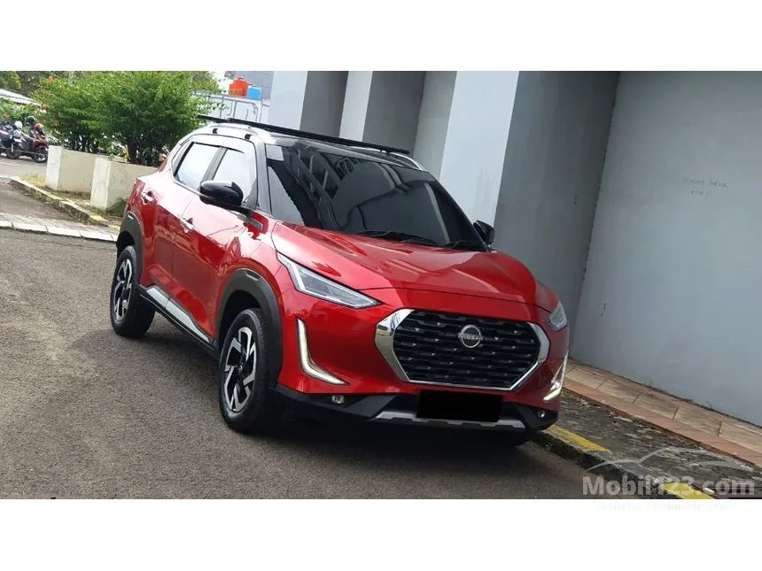 2024 Nissan Magnite Premium (2 Tone) SUV