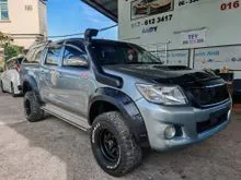 Toyota Hilux 2.5 G VNT Dual Cab Pickup Tip Top Condition
