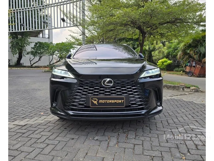 Jual Mobil Lexus RX350h 2023 Luxury 2.5 di DKI Jakarta Automatic Wagon Hitam Rp 1.499.000.000