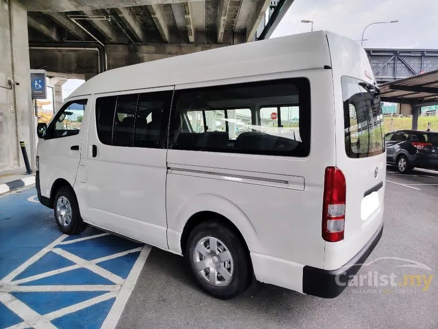 2010 Toyota Hiace Window Van Van