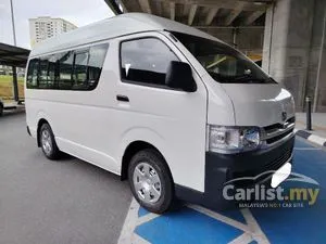 2010 Toyota Hiace 2.7 Window Van Van