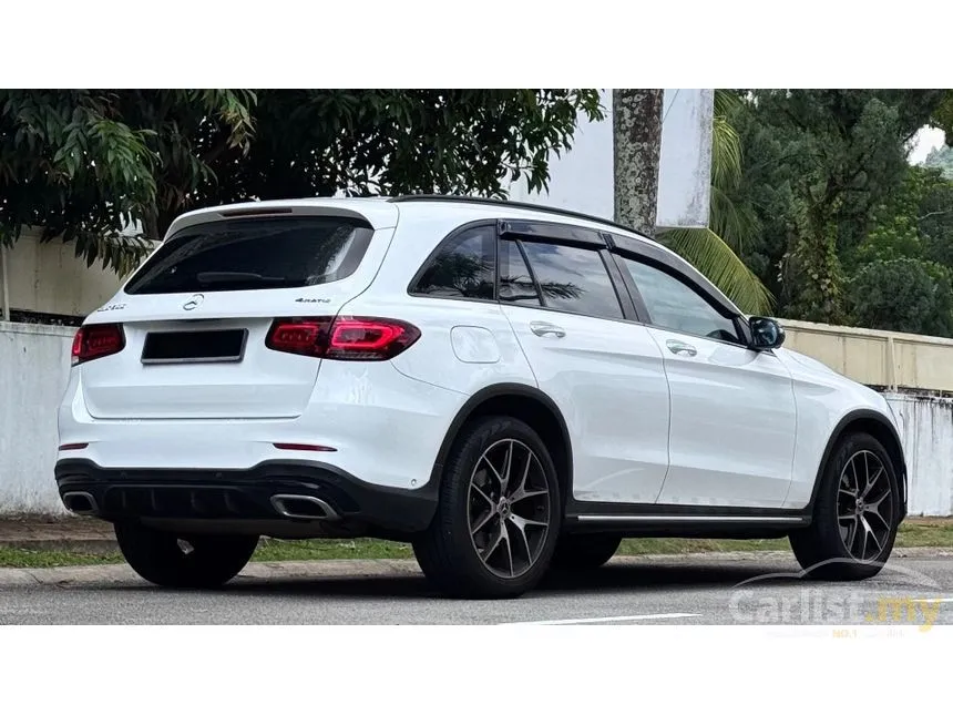 2022 Mercedes-Benz GLC300 4MATIC AMG Line SUV