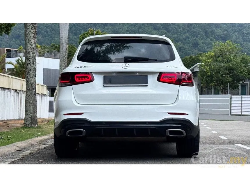 2022 Mercedes-Benz GLC300 4MATIC AMG Line SUV